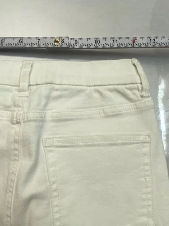 Denim & Co White Straight Leg Jeans Size 2 Ankle Button Hem - Picture 2 of 16